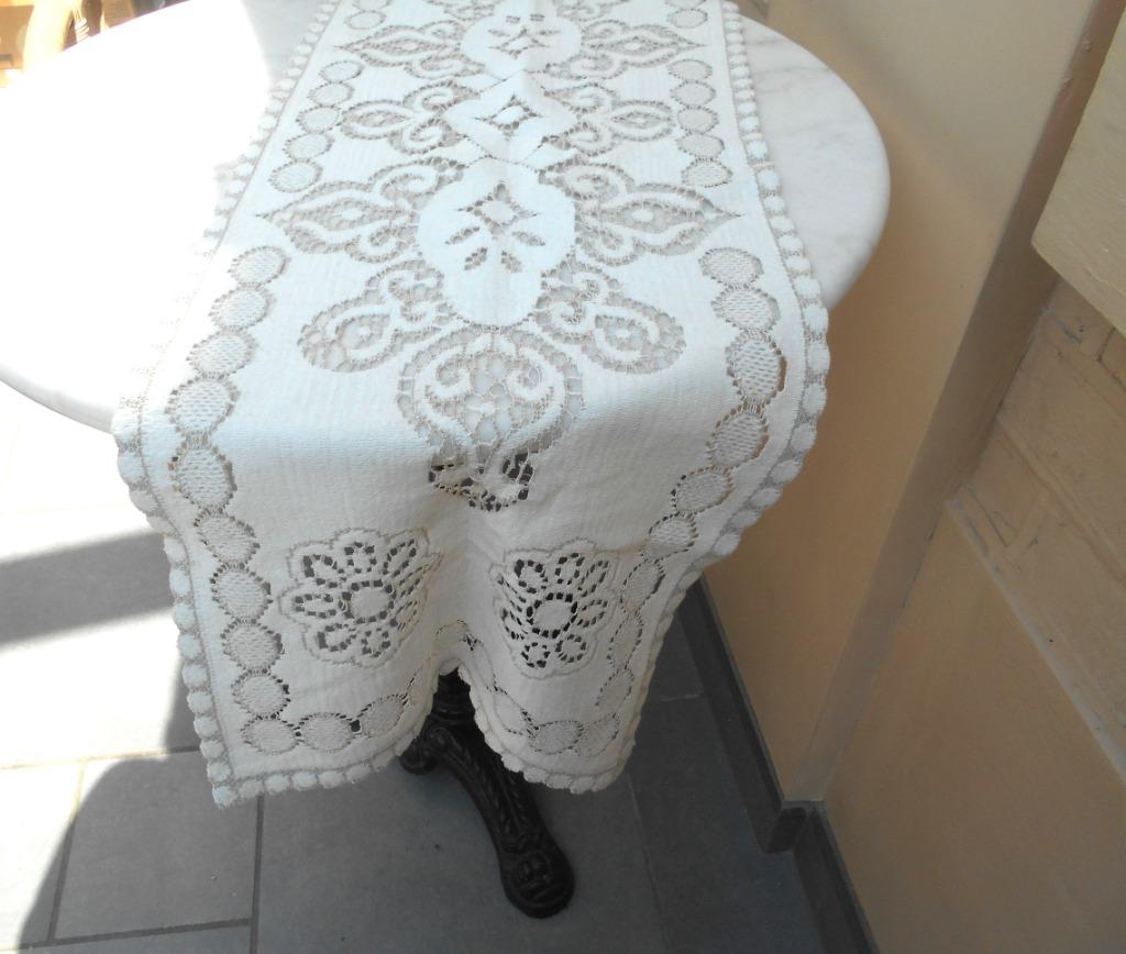 ancien chemin de table, Antiquités & Art, Enlèvement ou Envoi