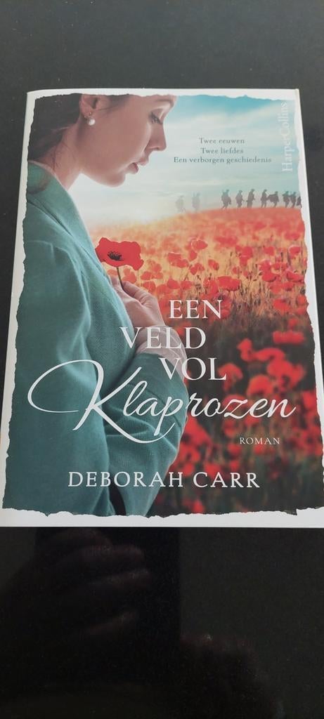 Een veld Klaprozen roman Deborah Carr, Ophalen of Verzenden, Nieuw