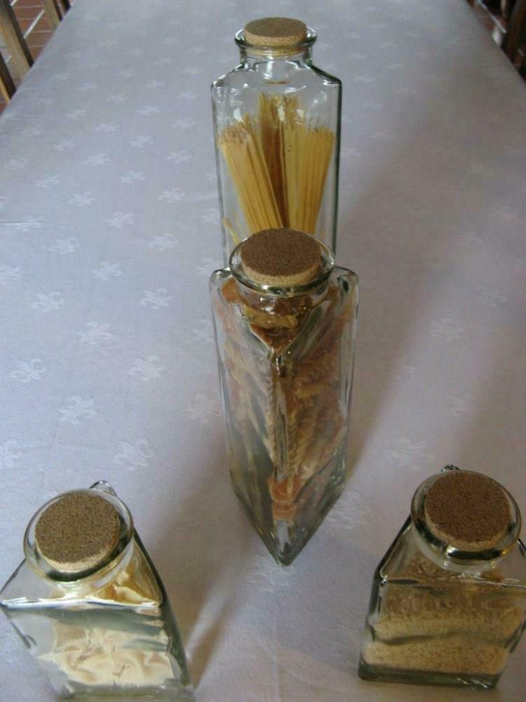 4 glazen met stop, die samen een set vormen, Ophalen