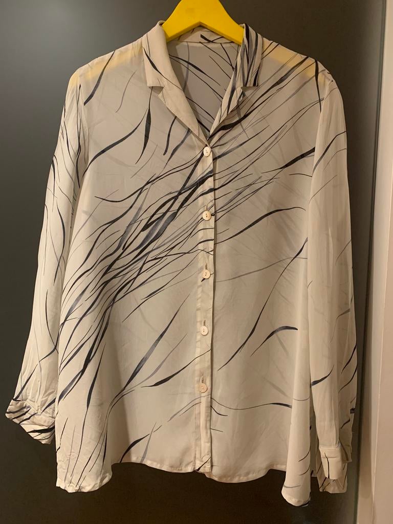 Blouse licht grijs maat 42, Kleding | Dames, Ophalen of Verzenden, Zo goed als nieuw, Maat 42/44 (L), Zwart