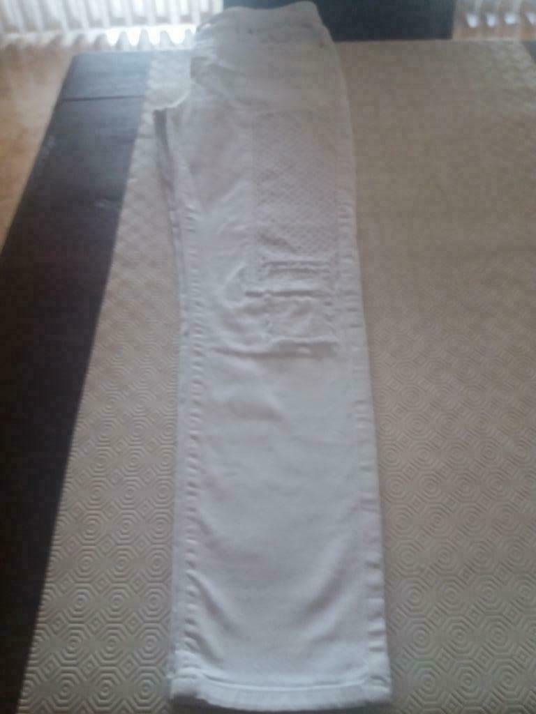 JEANS POUR FEMMES DE "KOCCA" nouveau e, Vêtements | Femmes, Neuf, Enlèvement ou Envoi, Kocca, W30 - W32 (confection 38/40)