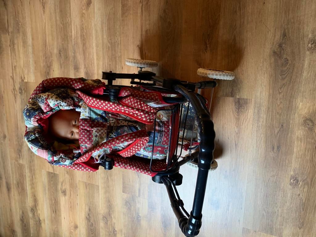 Poppenwagen: alle functies als een echte 120 cm hoog, Verzamelen, Ophalen, Zo goed als nieuw