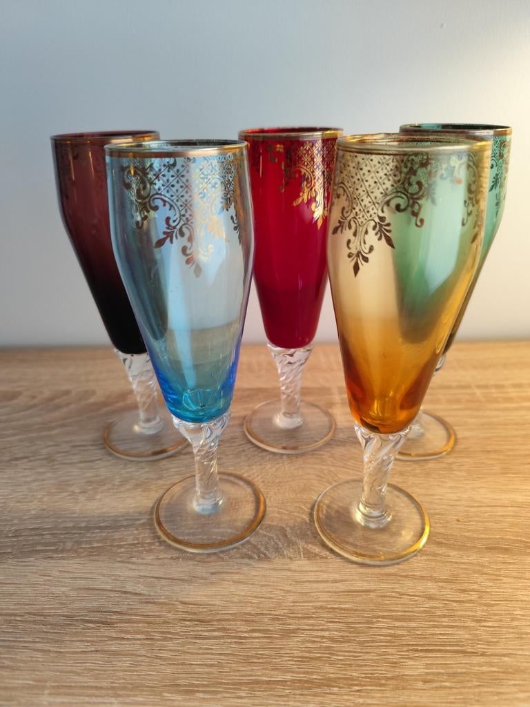 5 hand geblazen champagne glazen Murano, Ophalen