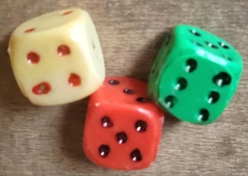 Dobbelstenen vintage in kleur, Ophalen of Verzenden, Zo goed als nieuw