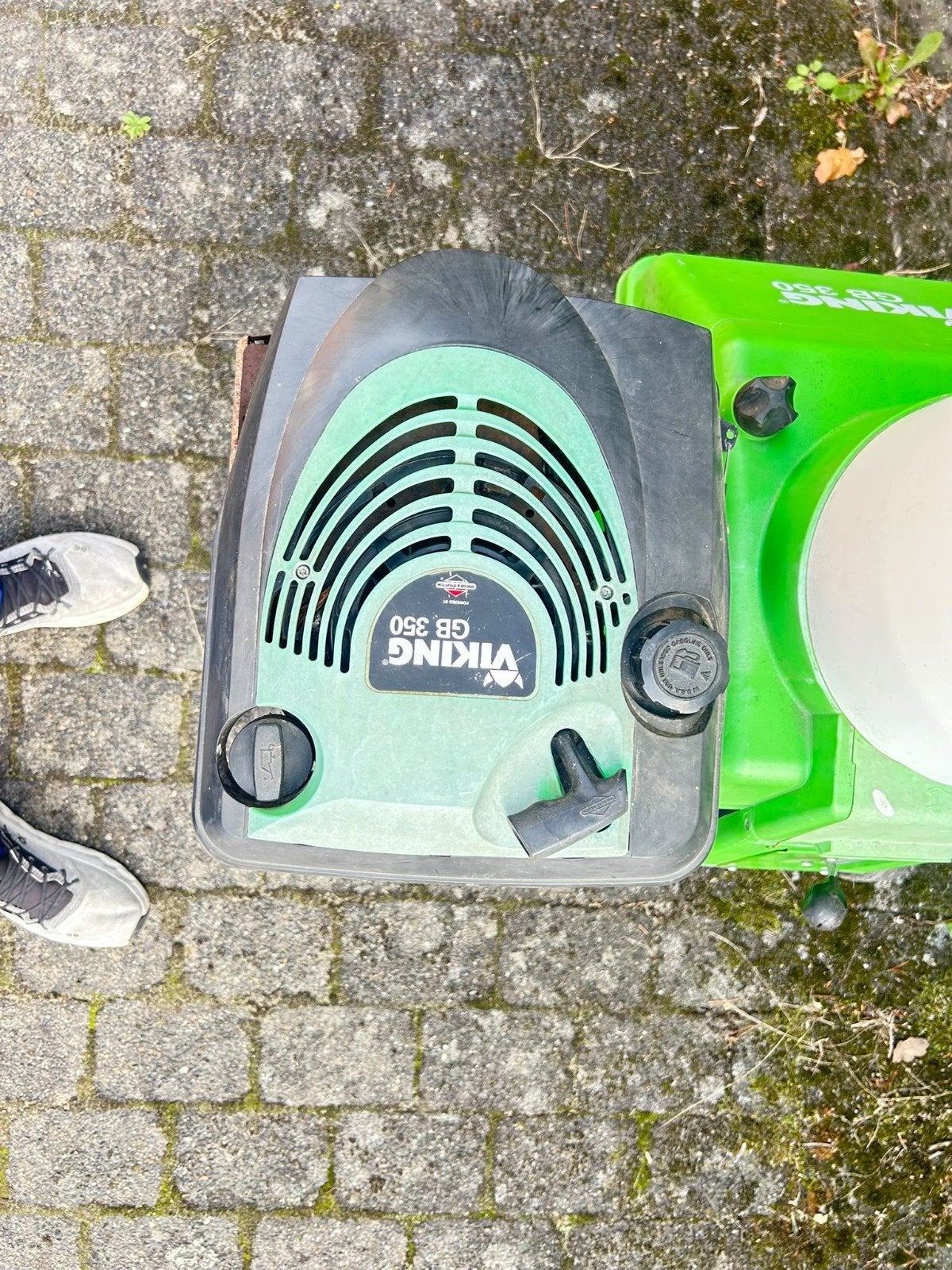 Hierbij verkoop wij ons machine snipperaar, Ophalen
