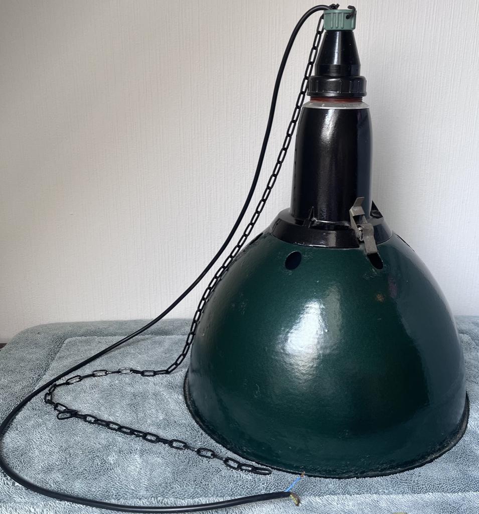 Vintage metalen lamp uit de voormalige Sovjet-Unie., Huis en Inrichting, Lampen | Hanglampen, Ophalen of Verzenden, Gebruikt, Metaal