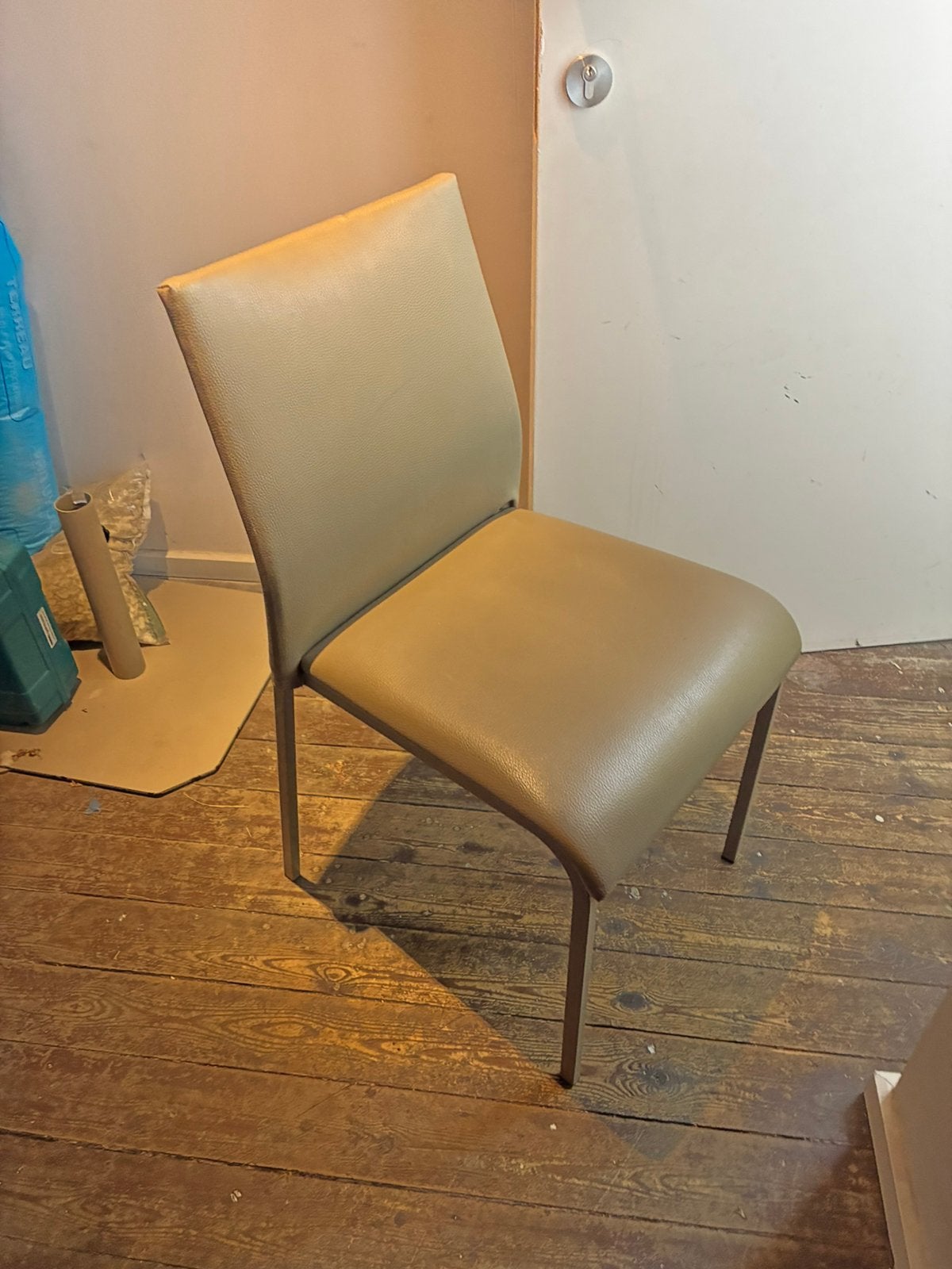 Leren beige stoelen, Maison & Meubles, Chaises, Autres couleurs, Enlèvement, Cuir, Cinq, Six Chaises ou plus