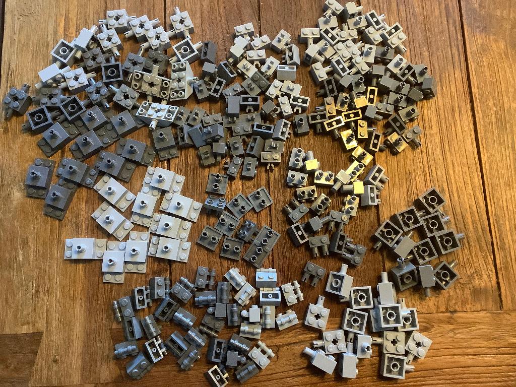 Lego koppelstukken tinten grijs 250 stuks /, Ophalen of Verzenden, Zo goed als nieuw, Losse stenen, Lego