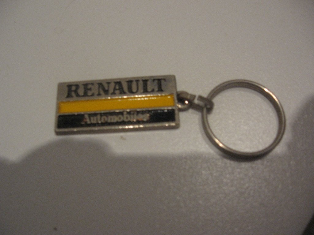 Choix entre 3 porte-clés Renault, ancien sigle + nouveau sig, Enlèvement ou Envoi, Voitures