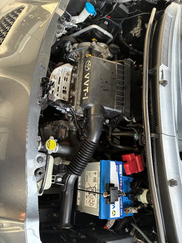 TOYOTA Yaris Avec pass auto 4950€, Achat, Boîte manuelle, Noir, 5 portes