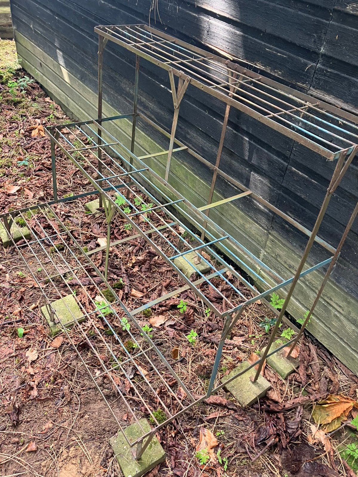 Metalen plantenrek voor buiten., Tuin en Terras, Ophalen, Zo goed als nieuw