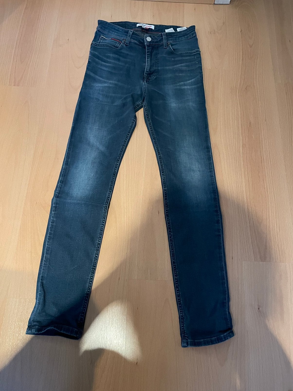 tommy hilfiger jeans 29/32 heren, Kleding | Heren, Spijkerbroeken en Jeans, Ophalen, Gedragen, Blauw
