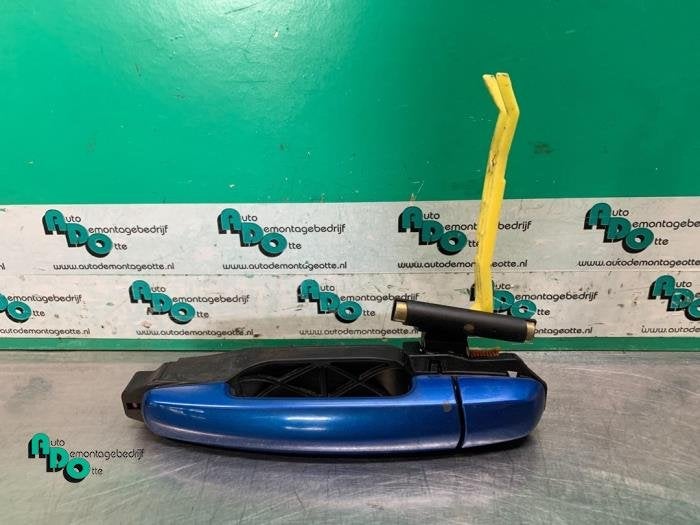 Poignée portière 4portes arrière gauche d'un Suzuki Swift, -, 3 mois de garantie, Utilisé, -