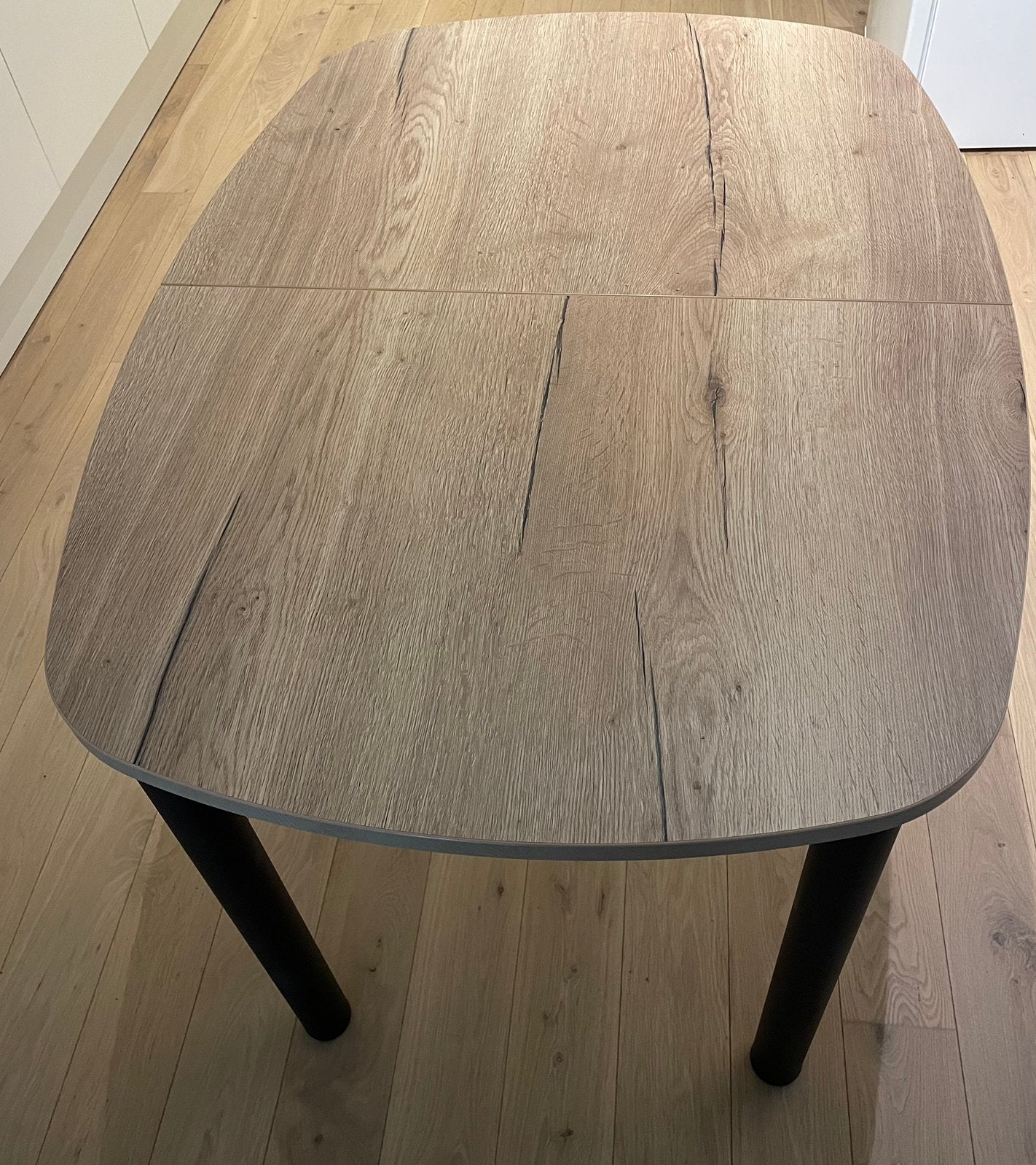 Uittrekbare eettafel licht eiken/zwart – tot 160 cm, Ophalen, Zo goed als nieuw