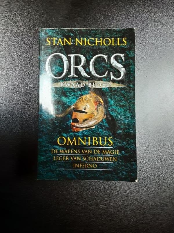 Stan Nicholls >> Orcs ; Evil Blood Omnibus., Enlèvement ou Envoi, Utilisé, Stan Nicholls
