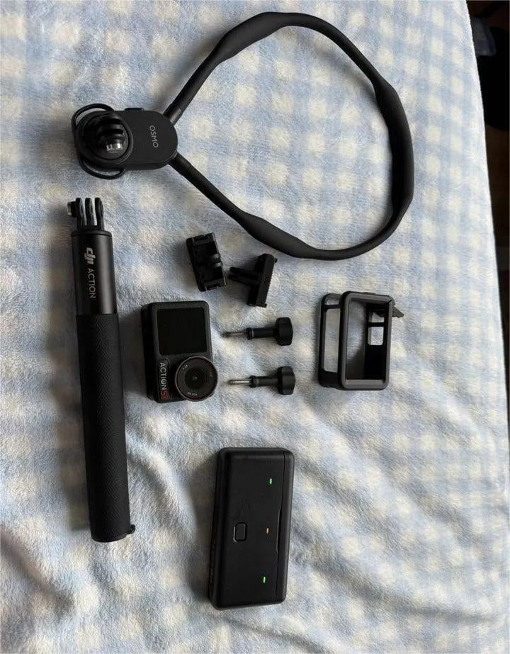 Combo Dji Osmo Action5 Pro, Enlèvement ou Envoi, Comme neuf