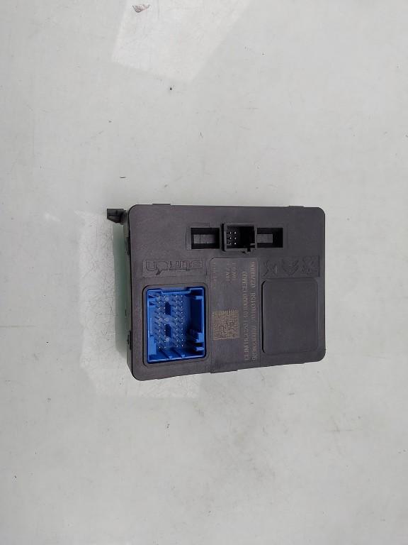 COMPUTER KACHEL Opel Corsa F (UB / UH / UP) (01-2019/-), Gebruikt, Opel