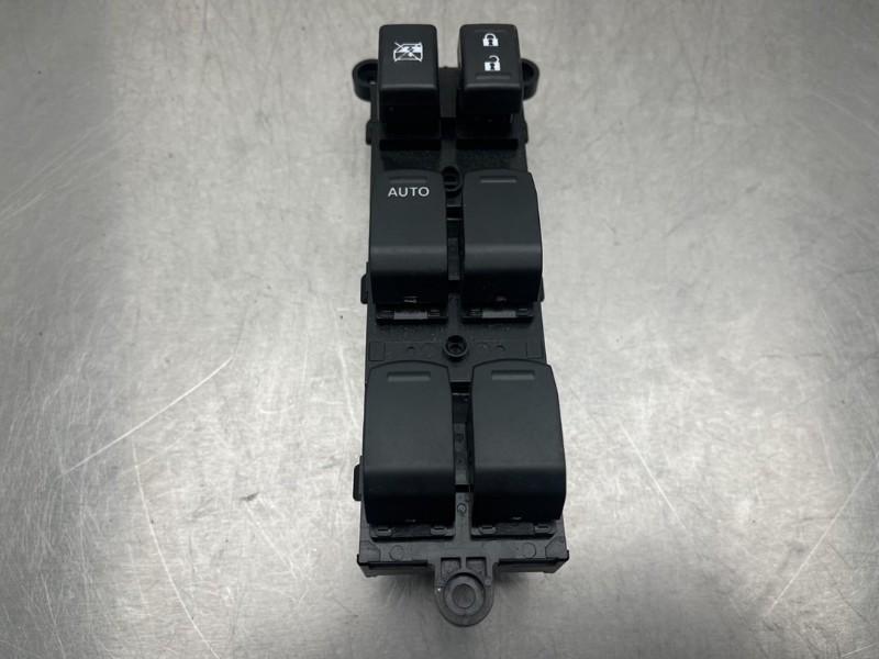 COMMUTATEUR VITRES ELECTRIQUES Suzuki Baleno (EW / FW), Autos : Pièces & Accessoires, Autres pièces automobiles, Suzuki, Utilisé