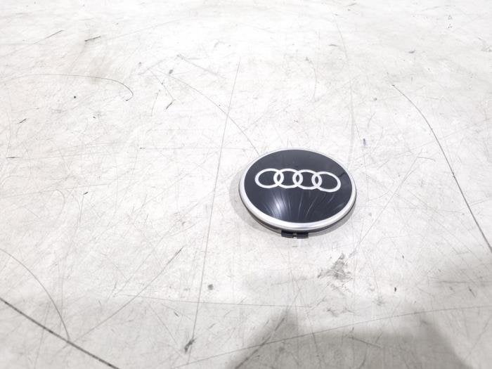 Enjoliveur moyeu d'un Audi E-Tron, Autos : Pièces & Accessoires, -, 3 mois de garantie, Audi, Utilisé