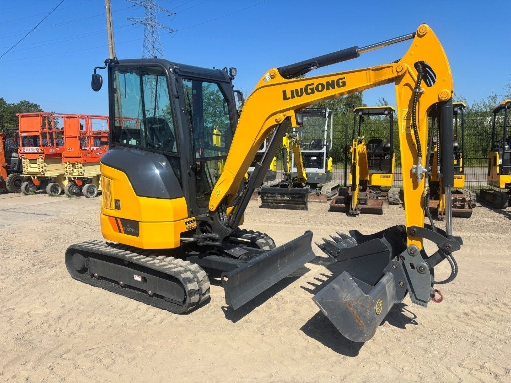 mini-pelle Liugong 9027 FZTS (neuve), Articles professionnels, Machines & Construction | Grues & Excavatrices, Enlèvement, Excavatrice