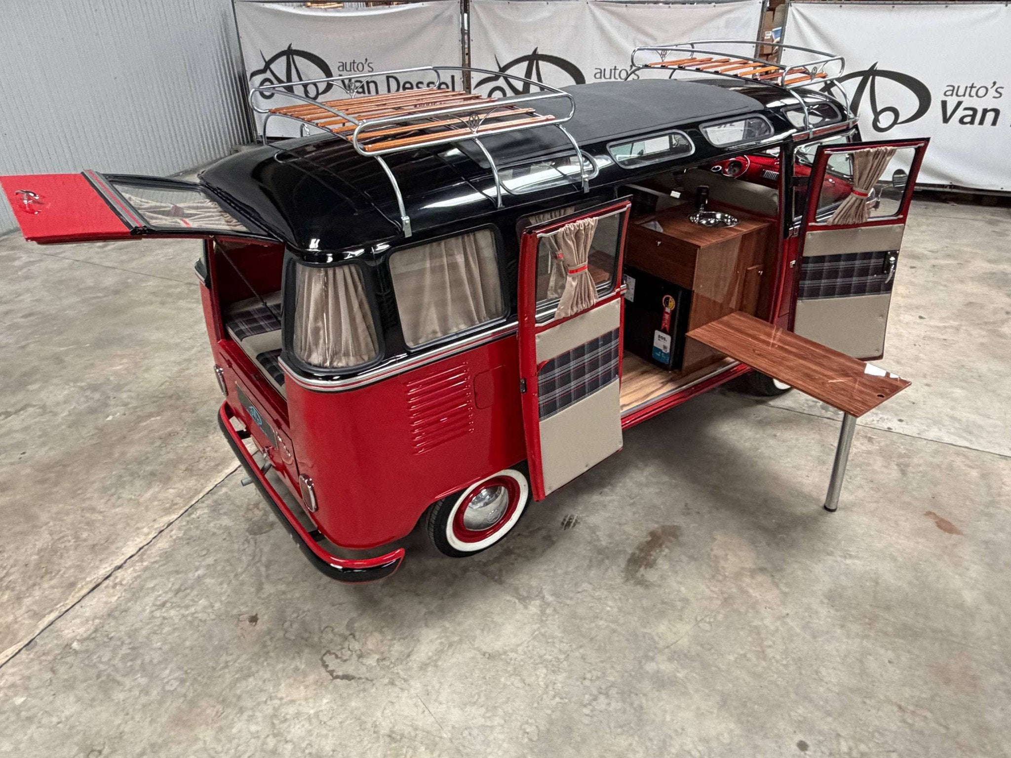 Volkswagen T1 Kombi Samba Style 23 Window Camper (bj 1974), foto 6