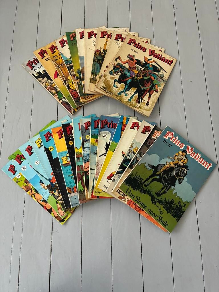 Strips Prins Valiant, Boeken, Stripverhalen, Ophalen of Verzenden, Gelezen
