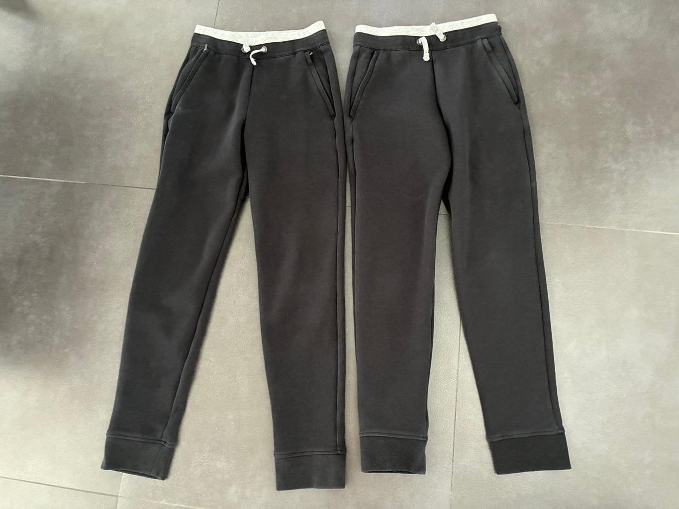 2 x zwarte joggingbroek van Domyos - maat 152/158 (tweeling), Kinderen en Baby's, Broek, Meisje, Ophalen of Verzenden, Domyos