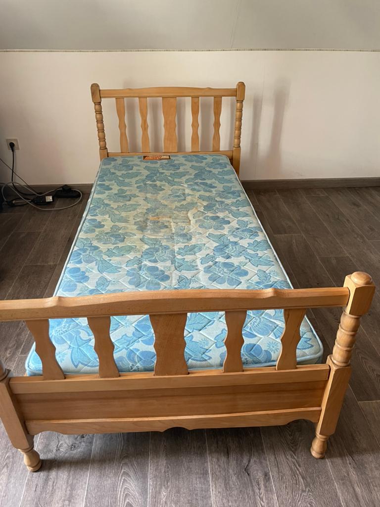 Eenpersoonsbed, Ophalen, 85 tot 100 cm, Gebruikt, Lattenbodem