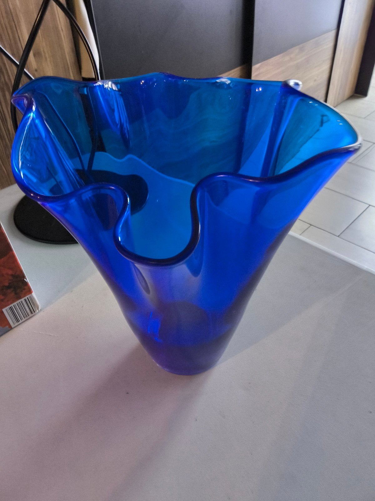 2 prachtige blauwe vazen nieuw, Maison & Meubles, Accessoires pour la Maison | Vases, Neuf, Verre, Enlèvement, Bleu