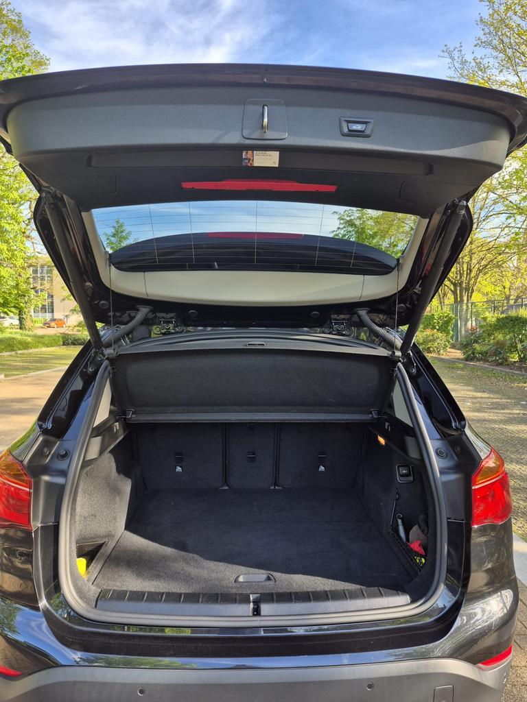 Bmw x1 Diesel 11/2020 -  95000 km!, Auto's, BMW, Zwart, Diesel, Particulier, Airconditioning