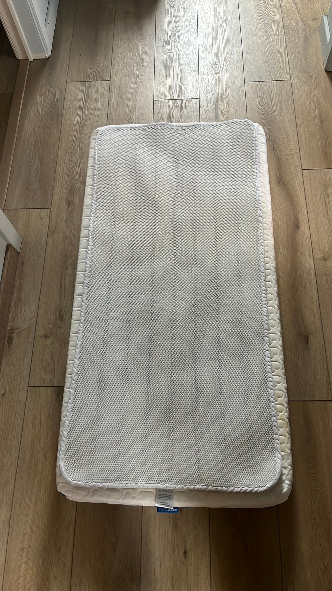 Matelas Aerosleep evolution 60x120cm + protège-matelas, Matelas, Une personne, Enlèvement, Utilisé