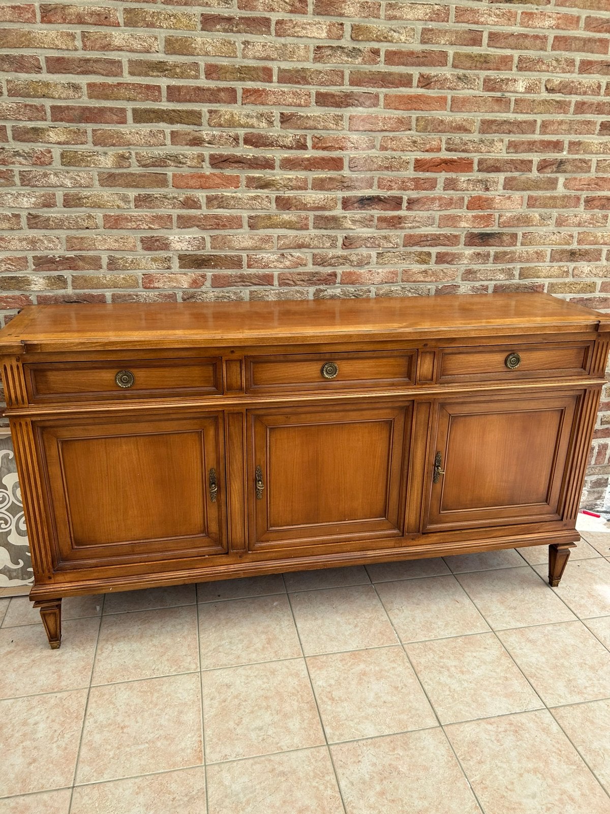 Dressoir van kersenhout, Ophalen, Gebruikt