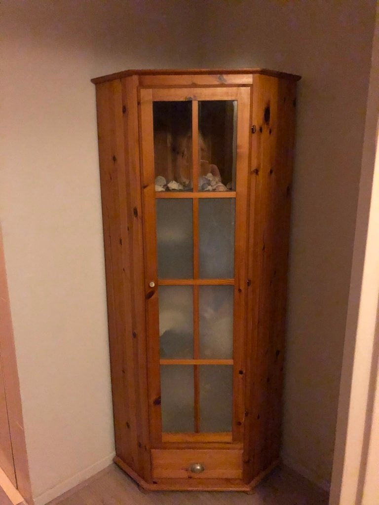 Hoekkast ÄBO, Ophalen