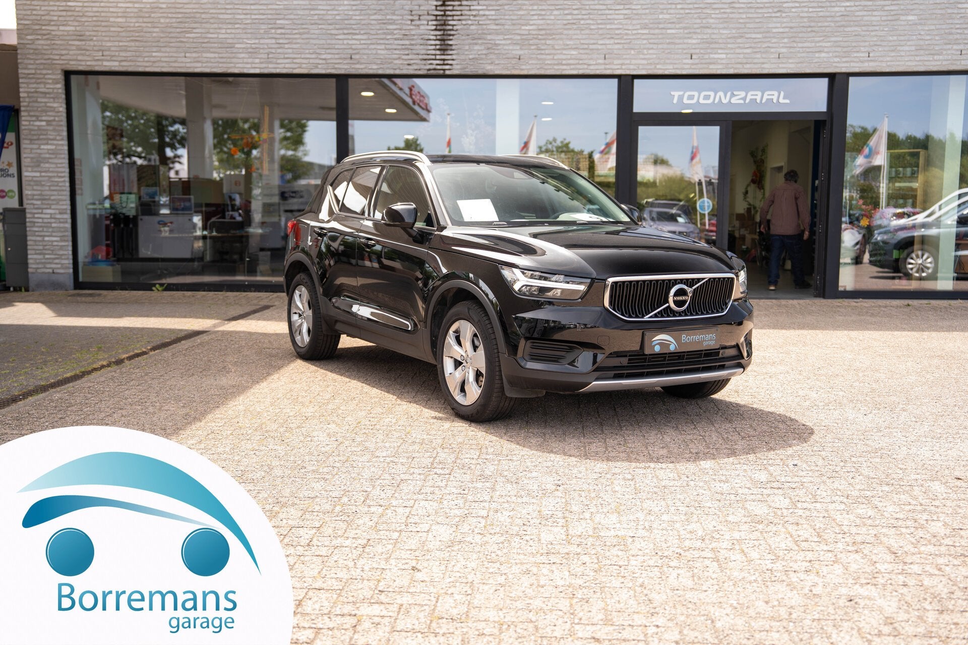 Volvo XC 40 Momentum Pro | Automaat | Camera | CarPlay | Ze, Autos, Volvo, 0 kg, Achat, Euro 6, Entreprise