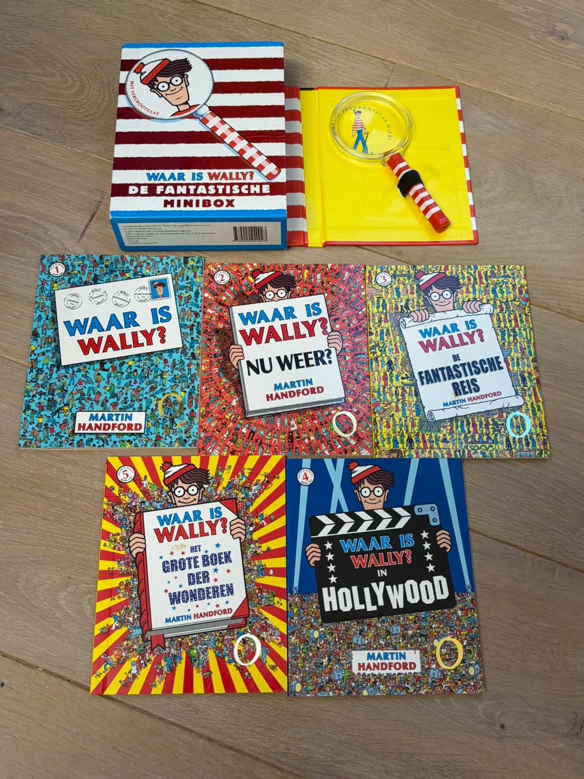 Minibox - Waar is Wally?, Ophalen of Verzenden, Gelezen, Fictie algemeen