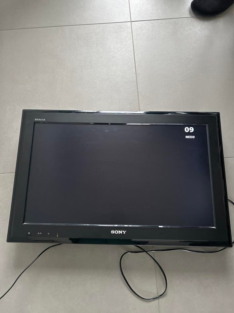 Sony Bravia TV + afstandsbediening + kabels –, Ophalen, Zo goed als nieuw, Sony