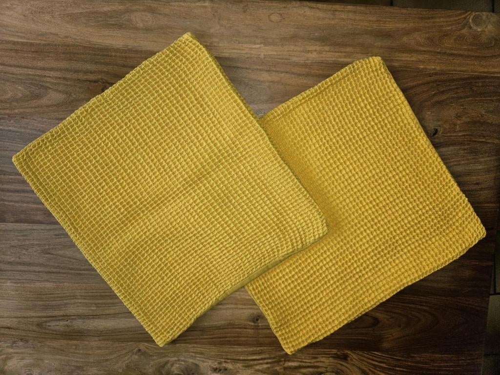 Lot 2 housses coussin moutarde ocre décoration, Maison & Meubles, Enlèvement ou Envoi, Utilisé