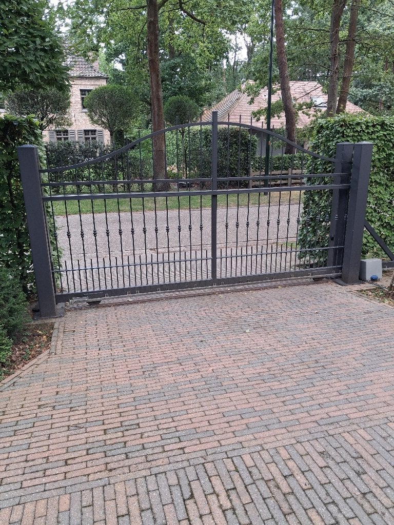 Toegangs poort, Ophalen, Met poort, Gebruikt, Spijlenhekwerk