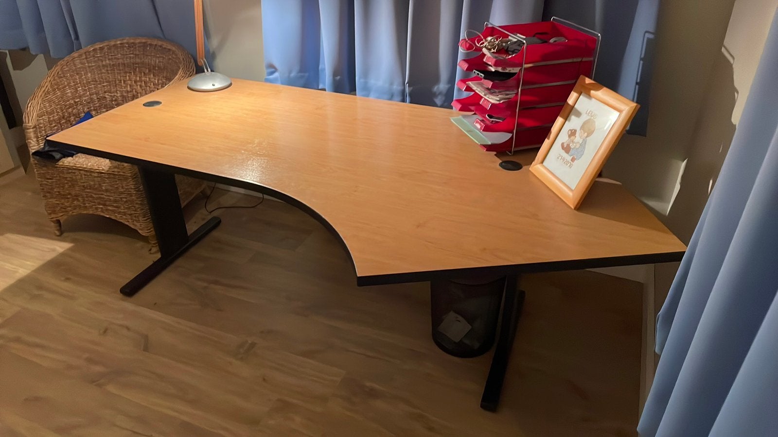 Bureau de très haute qualité avec meuble à tiroirs, Enlèvement, Comme neuf