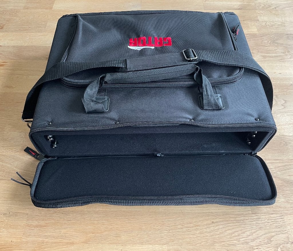 Gator GRB-2U flightcase 2 unit 19 inch flightbag, Muziek en Instrumenten, Ophalen of Verzenden, Zo goed als nieuw, Overige instrumenten