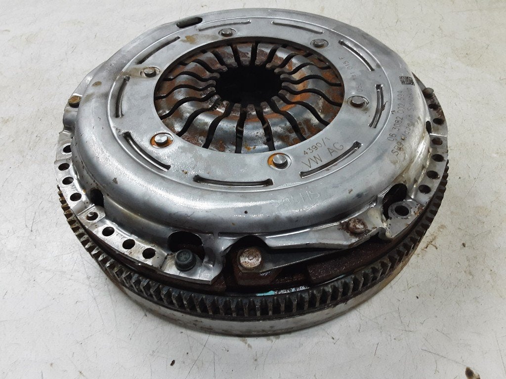 VOLANT MOTEUR BI-MASSE Audi A3 Sportback (8YA) (05L141015F), Autos : Pièces & Accessoires, Utilisé, Audi