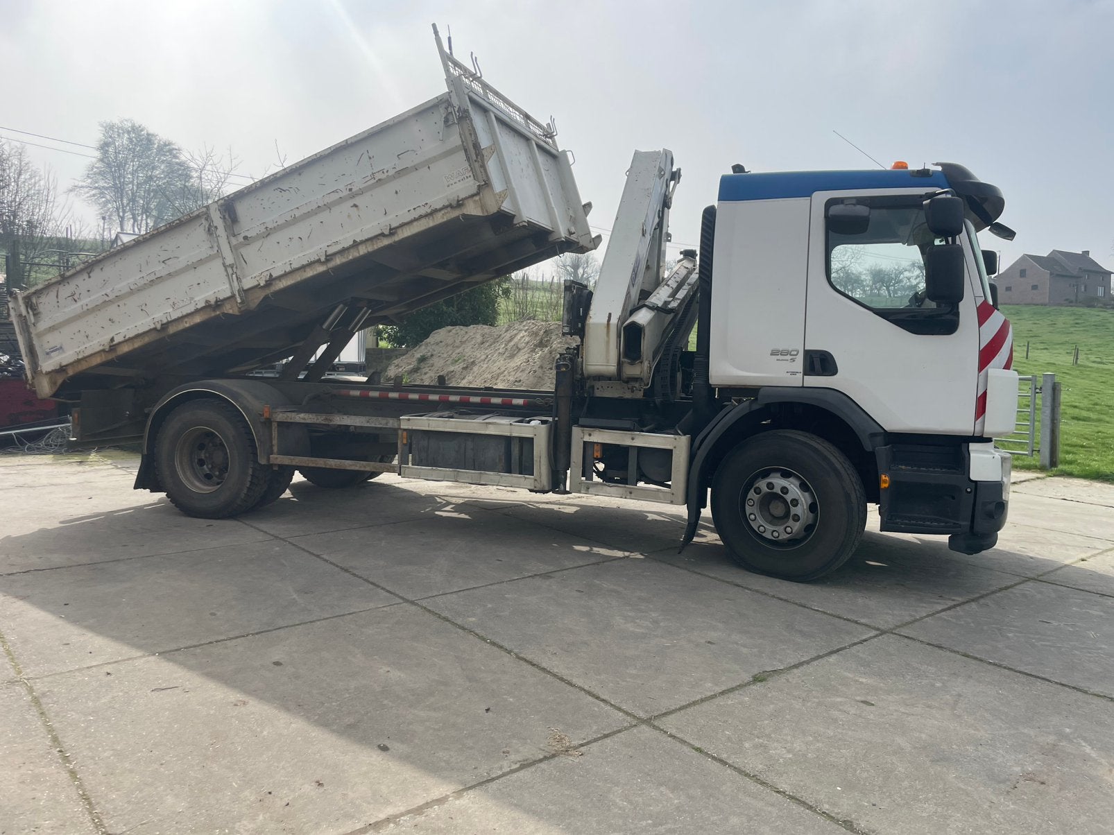 Volvo kipper kraan, Particulier, Volvo, Te koop