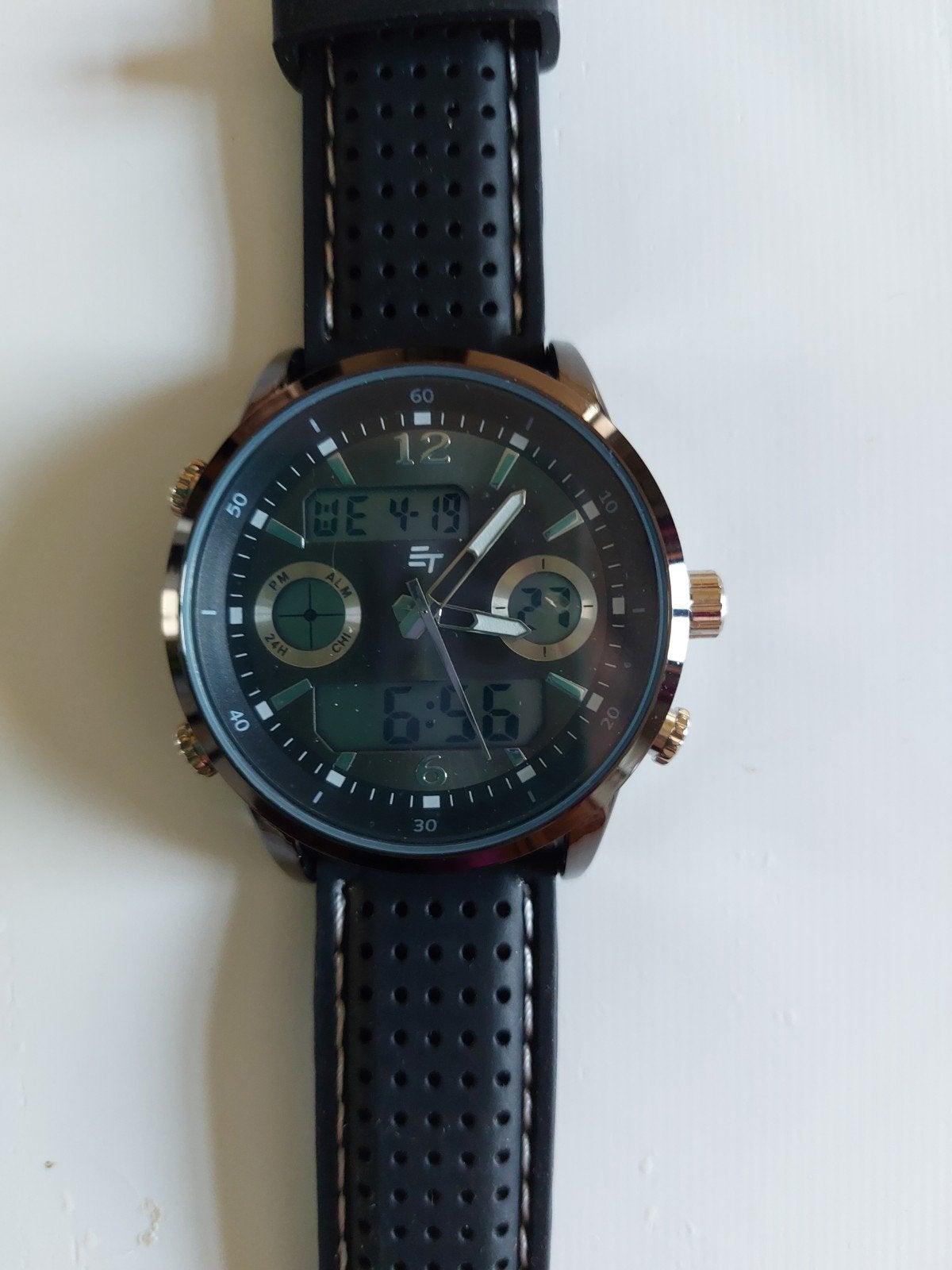 Montre neuve, Enlèvement ou Envoi