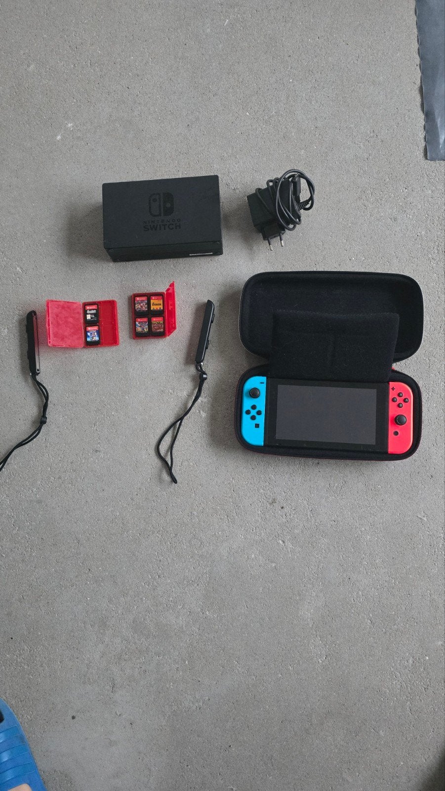 nintendo switch met case + 2 games naar keuze, Consoles de jeu & Jeux vidéo, Comme neuf, Enlèvement, Switch Original, Avec jeux