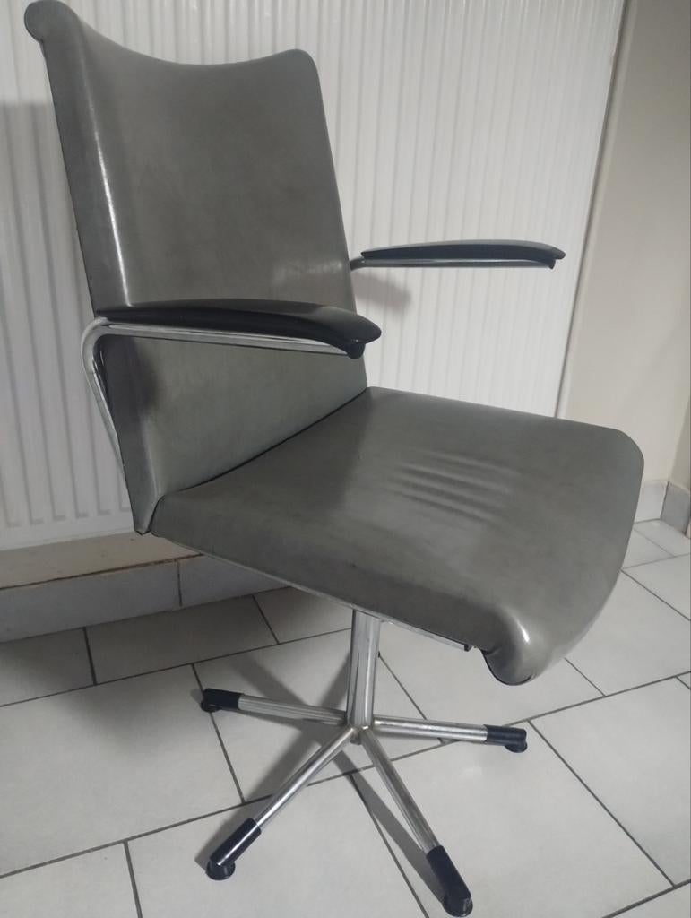 Chaise de bureau design des frères De Wit... zgst, Maison & Meubles, Chaises de bureau, Chaise de bureau, Gris, Enlèvement ou Envoi