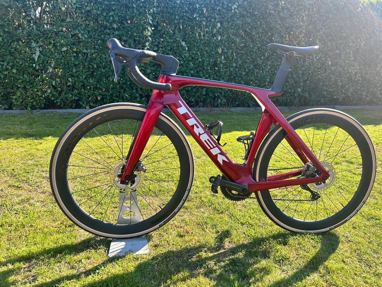 Trek Madone Sl6 gen7 mt56 Ultegra Di2, Enlèvement, Comme neuf