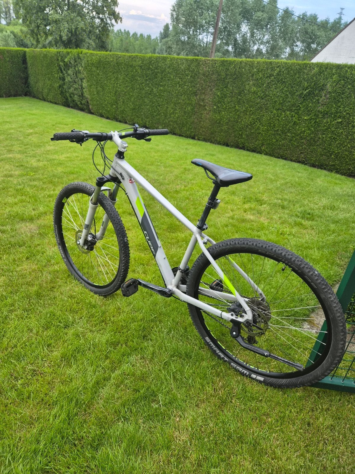Vtt CUBE Taille L 29pouces, Enlèvement, Comme neuf, Trek