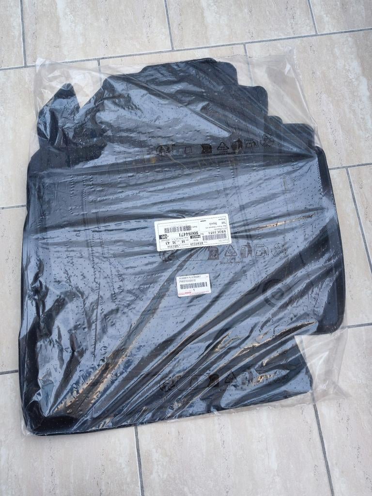 Tapis de sol pour Toyota Corolla touring sport, Ophalen