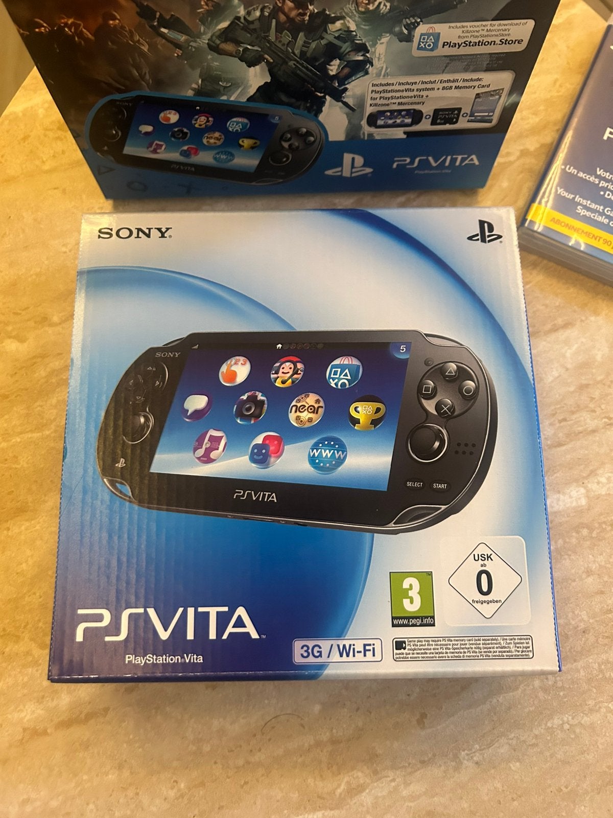 PS VITA COMPLEET., Enlèvement, Comme neuf
