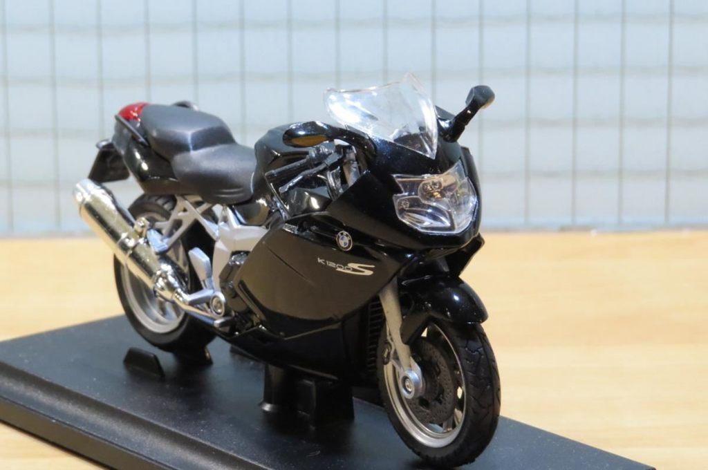BMW K1200S 1:18 12829 Welly, Hobby & Loisirs créatifs, Voitures miniatures | 1:18, Enlèvement ou Envoi, Neuf, Moteur, Welly